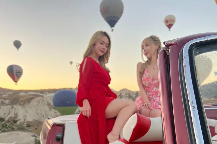 Private Classic Car Tour in Capadoccia with Pick Up