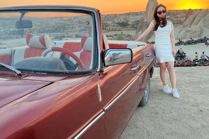 Private Classic Car Tour in Capadoccia with Pick Up