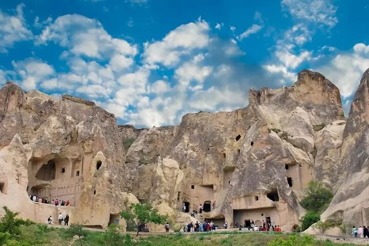 Private Green Tour with Luxury Vehicle and Guide