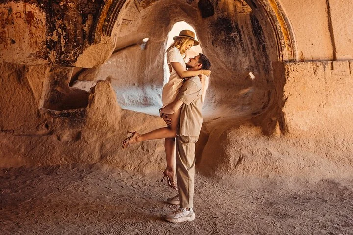 Private Photoshoot Experience in Magical Cappadocia
