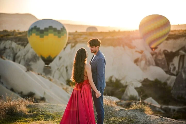 Private Photoshoot with Balloons in Cappadocia