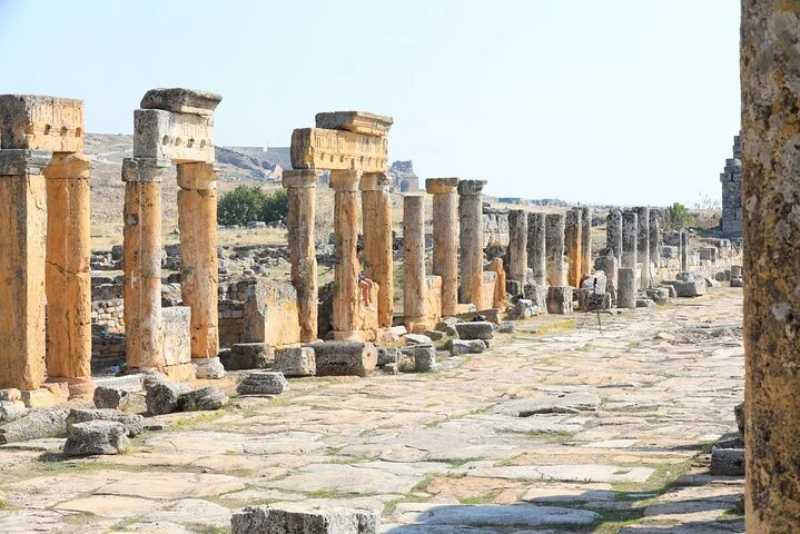 Private Tour to Salda Lake, Pamukkale, Hierapolis, Kaklik Cave