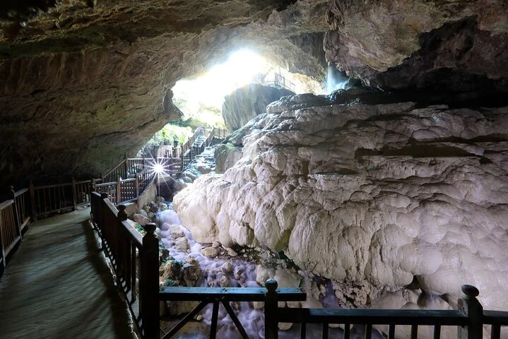 Private Tour to Salda Lake, Pamukkale, Hierapolis, Kaklik Cave