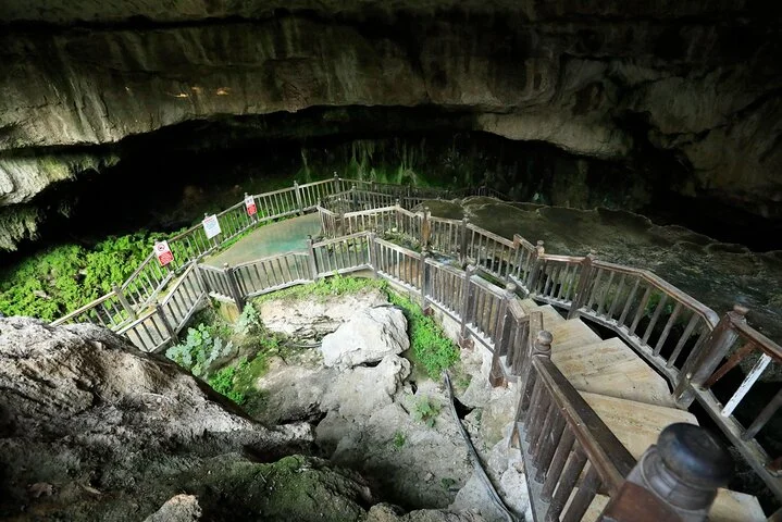 Private Tour to Salda Lake, Pamukkale, Hierapolis, Kaklik Cave