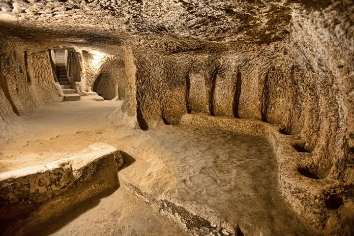 Red Valley Hiking & Underground City tour