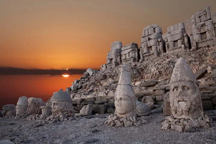 Southeast Anatolia Tour (Nemrut, Gobeklitepe, Zeugma)