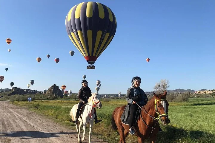 Sunrise Horsebackriding Tour in Cappadocia