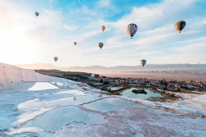 Sunrise Hot Air Balloon Experience Over Pamukkale