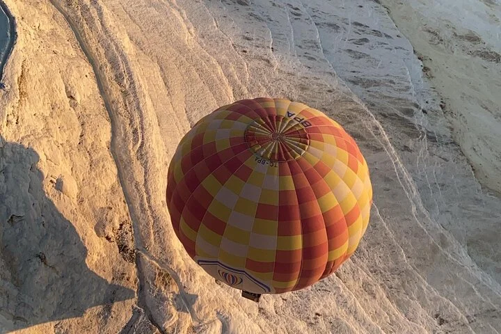 Sunrise Hot Air Balloon Experience Over Pamukkale