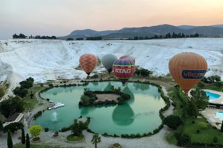 Sunrise Hot Air Balloon Experience Over Pamukkale