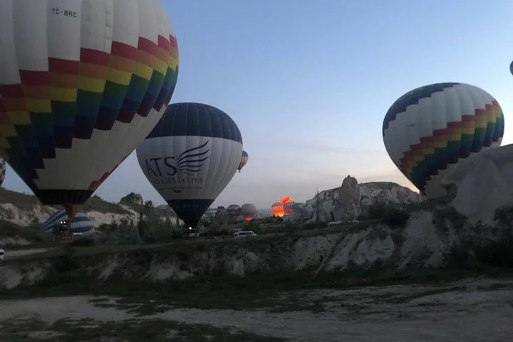 Sunrise Trekking Tour with Balloon Flight watching
