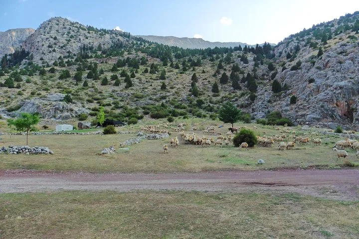 Taurus Mountains Trekking Tour (3723m)