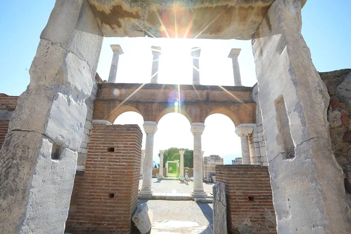 The Aegean Touch : Travel to Pamukkale, Priene, Ephesus, Kusadasi