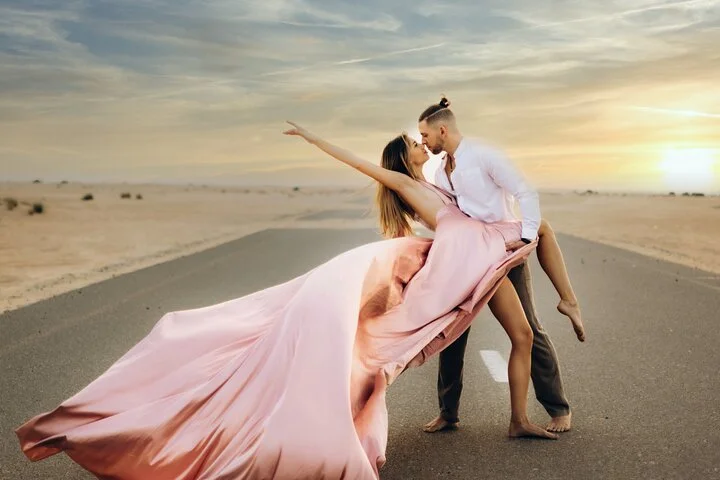 1-Hour Best locations in Dubai Private Guided Photoshoot Session