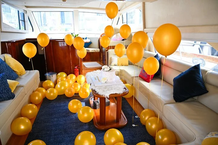 2 Hour Luxury Birthday Celebration on a Yacht in Dubai