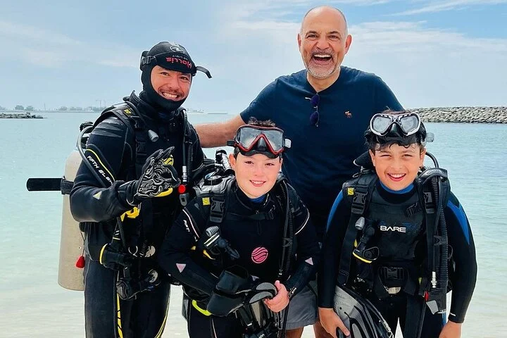 2 Hours Scuba Diving in Dubai