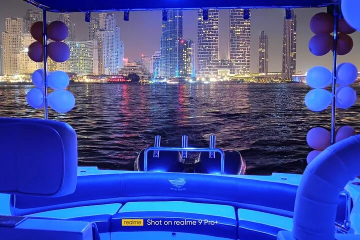 2Hours and 30Minute Private Boat Tour in Dubai