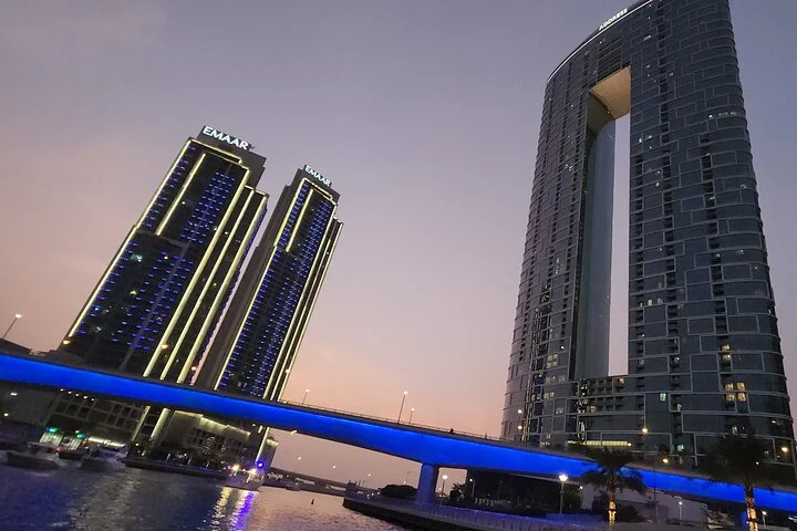 2Hours and 30Minute Private Boat Tour in Dubai