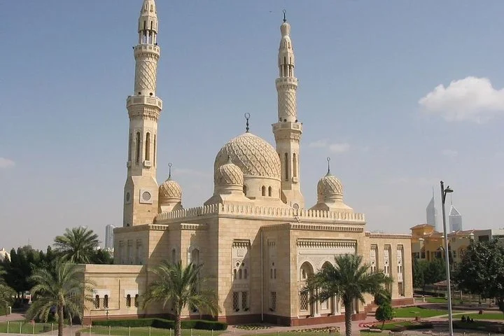 4-Day Tours: Dubai City -Safari -Abu Dhabi -Dhow Cruise -Dibba