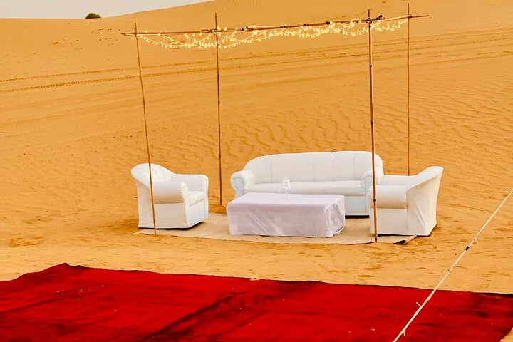 5-Hour Private Guided Desert Dinner in Dubai