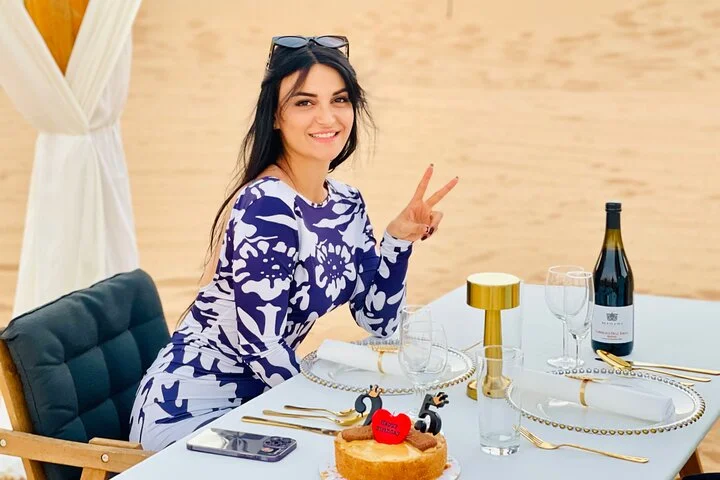 5-Hour Private Guided Desert Dinner in Dubai