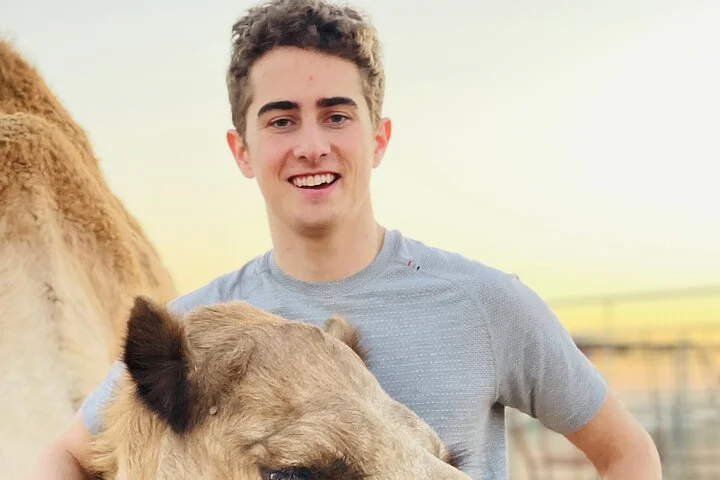 5-Hour Private Guided Desert Dinner in Dubai