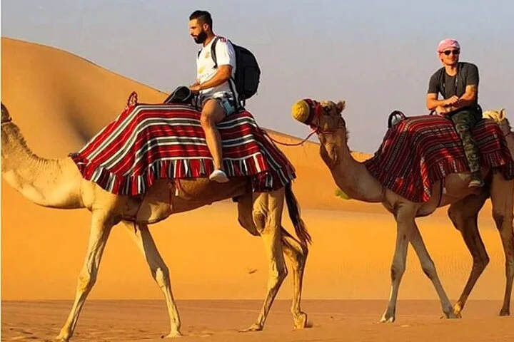 6-Hour Private Desert Safari Experience with BBQ Dinner in Dubai