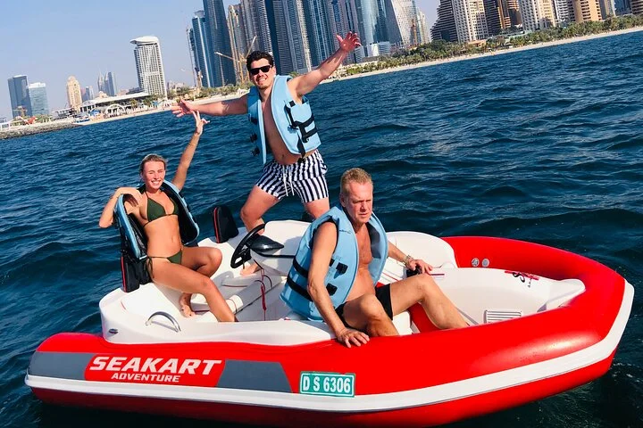 60 min Amazing Dubai Self-Drive Boat Tour