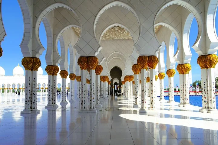 Abu Dhabi City Tour Drive Through Yas Island