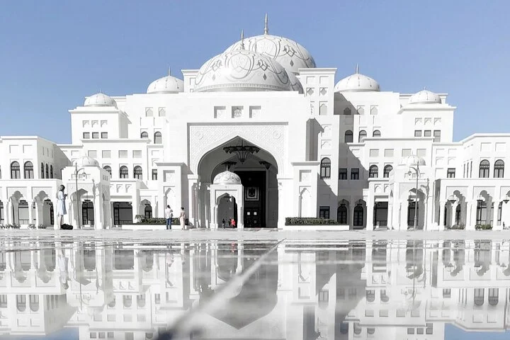 Abu Dhabi City Tour from Dubai Shared Journey