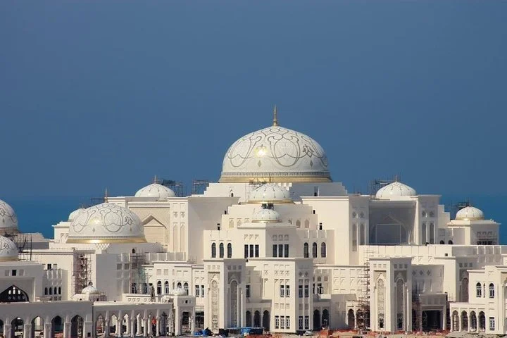 Abu Dhabi City Tour With English Guide All Major location covered