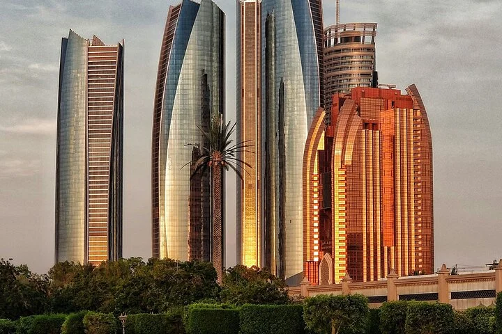 Abu Dhabi City Tour with Grand Mosque & Louvre Museum Entry