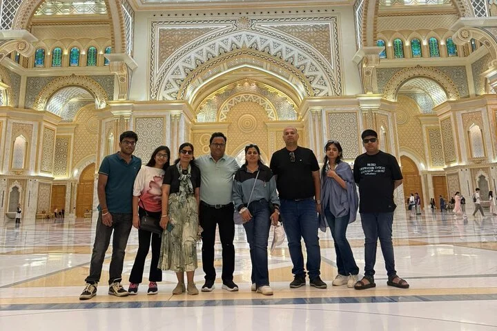 Abu Dhabi City Tour with Park Visit