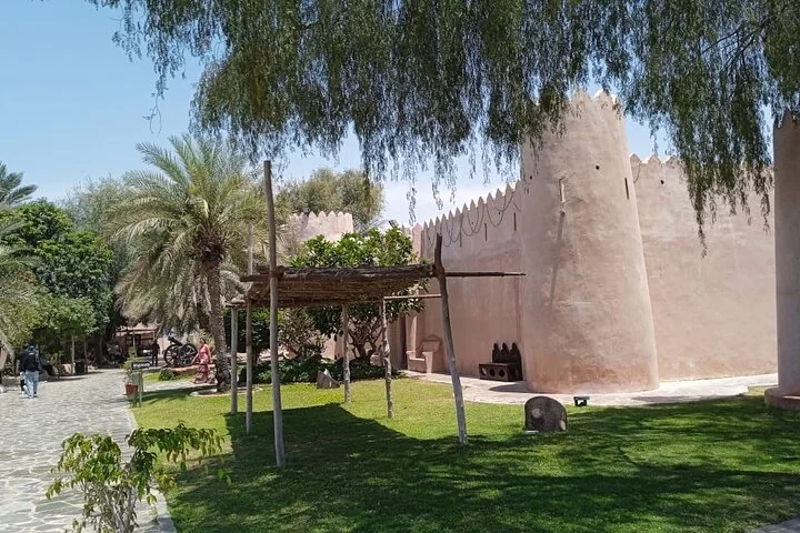 Abu Dhabi Exclusive City Tour-Capital Majesty