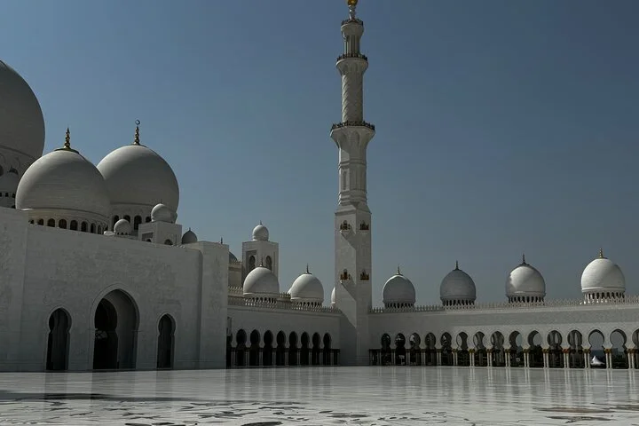 Abu Dhabi Full Day Basic Tour Culture and Landmark Highlights