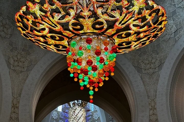 Abu Dhabi Full Day Basic Tour Culture and Landmark Highlights