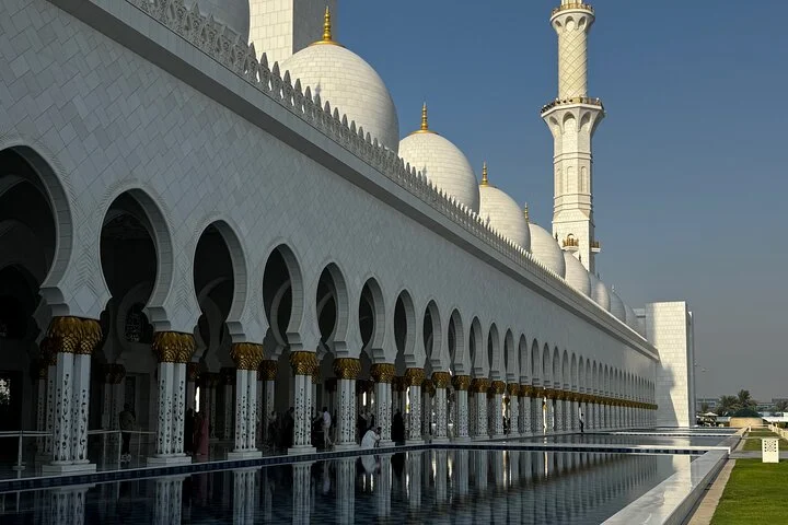 Abu Dhabi Full Day Basic Tour Culture and Landmark Highlights