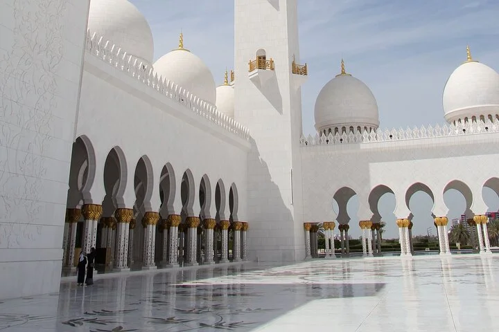 Abu Dhabi Full Day Basic Tour Culture and Landmark Highlights