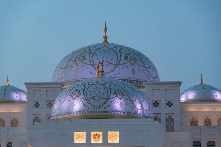 Abu Dhabi Full Day Basic Tour Culture and Landmark Highlights