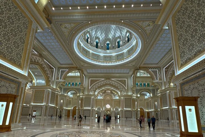 Abu Dhabi Full Day Basic Tour Culture and Landmark Highlights