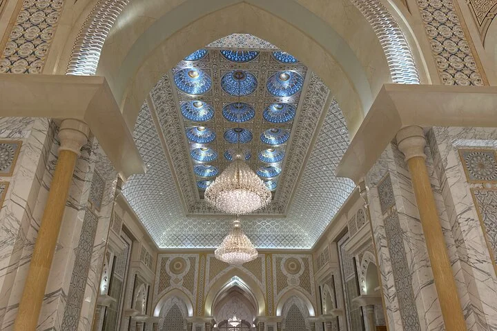 Abu Dhabi Full Day Basic Tour Culture and Landmark Highlights