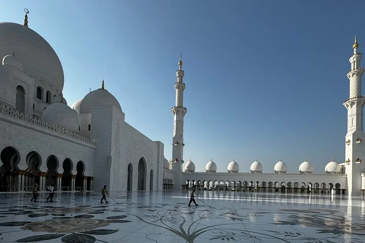 Abu Dhabi Full Day Basic Tour Culture and Landmark Highlights