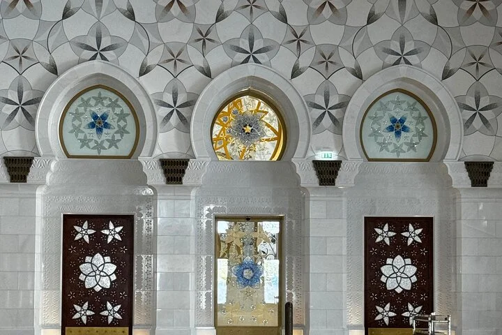 Abu Dhabi Full Day Basic Tour Culture and Landmark Highlights