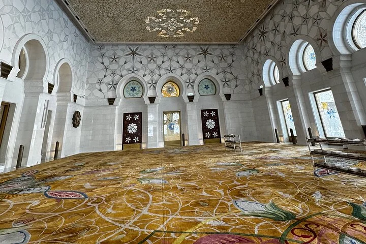 Abu Dhabi Full Day Basic Tour Culture and Landmark Highlights