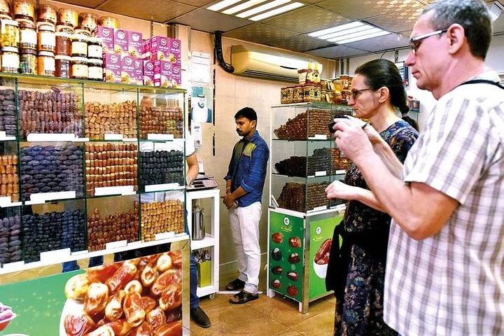 Abu Dhabi Full-Day City & Cultural Tour with Mosque & Mandir