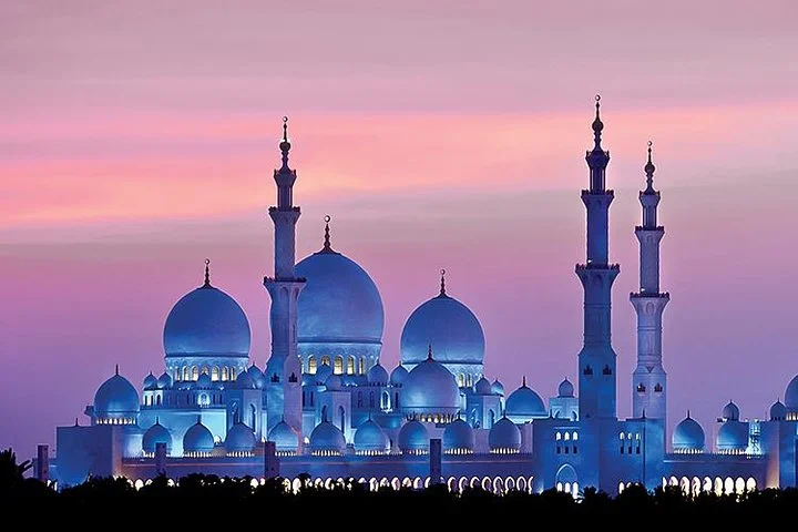 Abu Dhabi Full-Day City & Cultural Tour with Mosque & Mandir