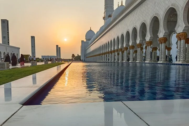 Abu Dhabi Full-Day City Tour from Dubai Sheikh Zayed Grand Mosque