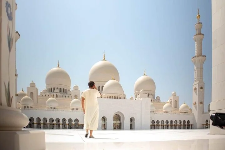 Abu Dhabi Full Day Private Tour with Grand Mosque & Palace Visit