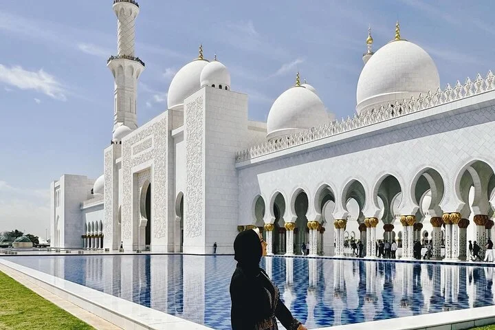 Abu Dhabi Full Day Private Tour with Grand Mosque & Palace Visit