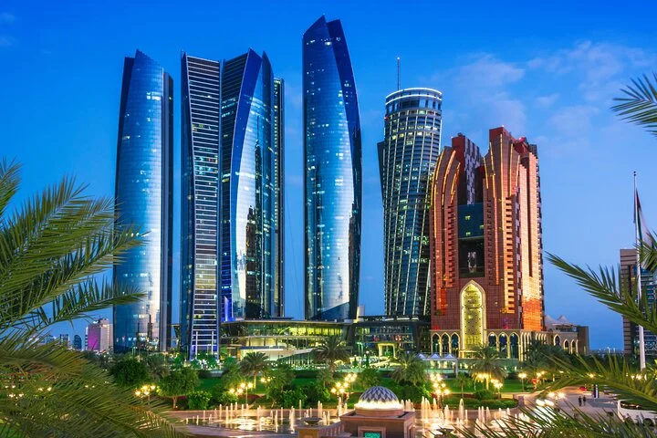 Abu Dhabi Full Day Private Tour with Grand Mosque & Palace Visit